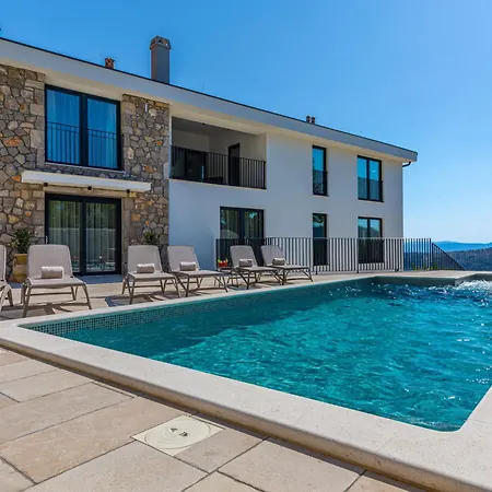 Villa 72 - 21 By Interhome