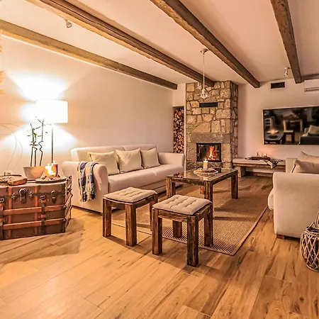 72 - 21 By Interhome *