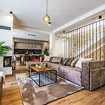 72 - 21 By Interhome *