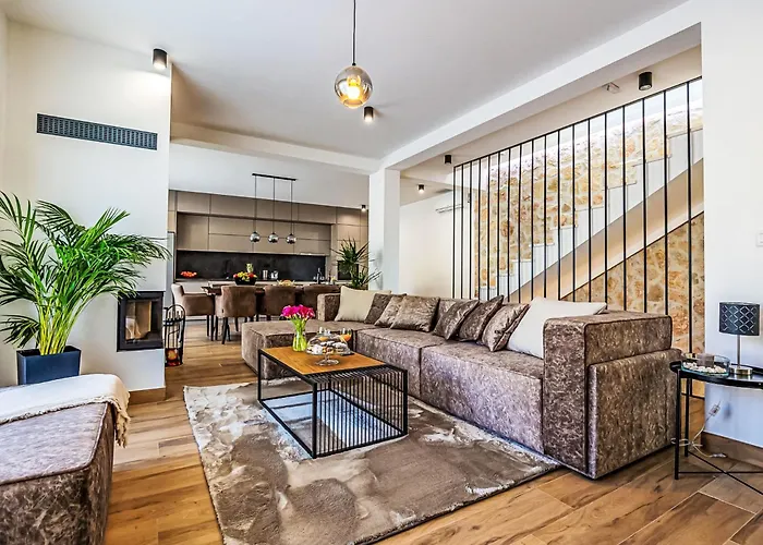 72 - 21 By Interhome *